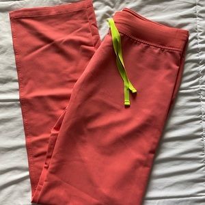 FIGS Livingston S/T Hot Coral